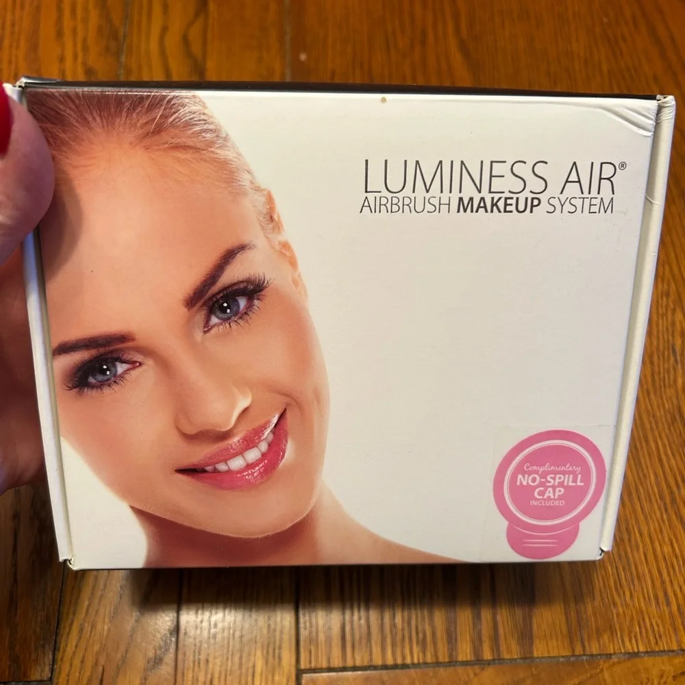 Luminess Air Airbrush makeup‎ system